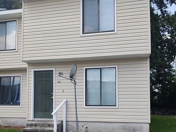 Corner unit front entrance