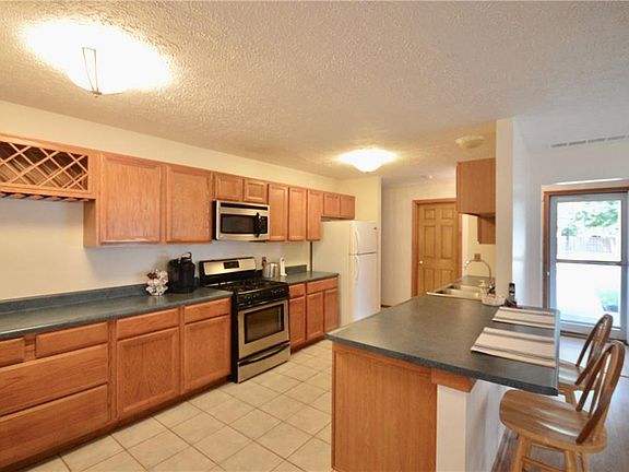 4th image of 5063 W 149th St