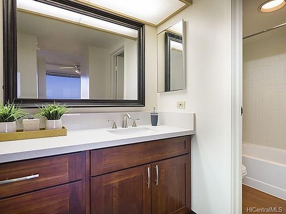 4th image of 512 Iolani Ave APT 503