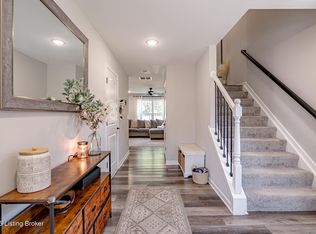 9017 Manslick Commons Dr, Louisville, KY 40219