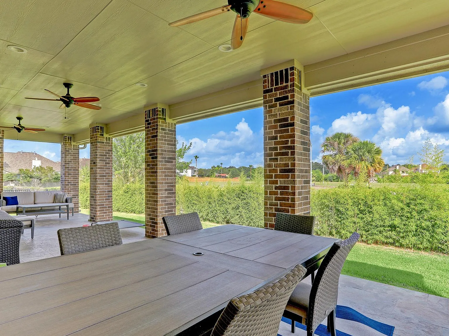 4 bed, 3.5 bath, 3871 sqft, $3,800 — Photo 4