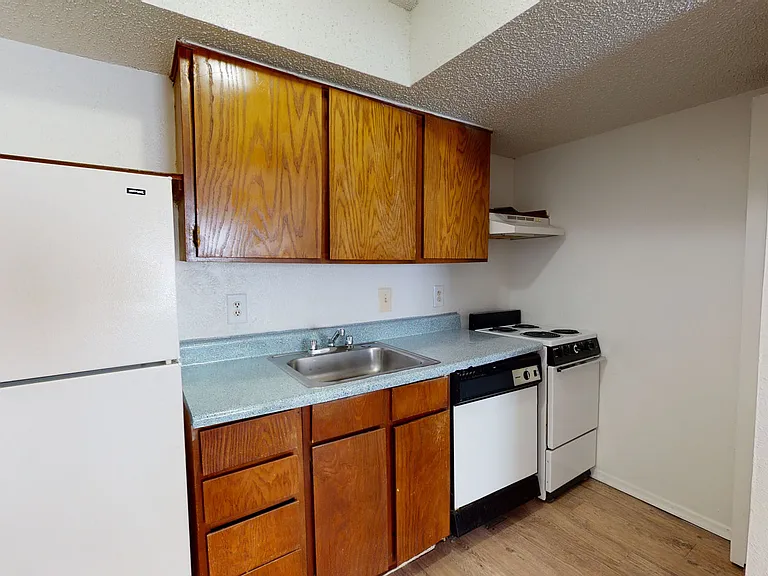 Addison Apartments at the Park — Photo 42
