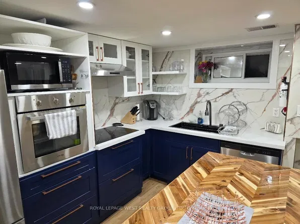 19 Barnes Cres, Toronto, ON M1G 1Z8