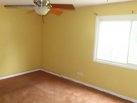 2nd image of 5430 Arlington Dr E