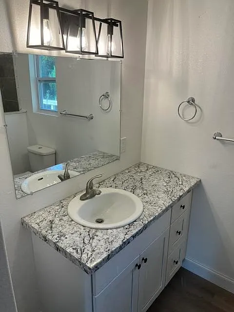 2 bed, $2,395 — Photo 4