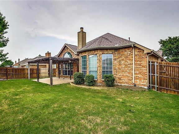 5th image of 2460 Deerwood Dr