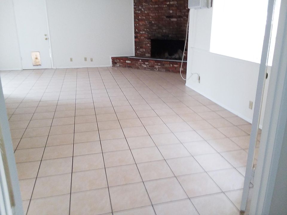 1st image of 1678 Woodbend Dr