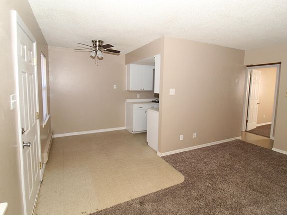 4th image of 2614 S 57th St #4