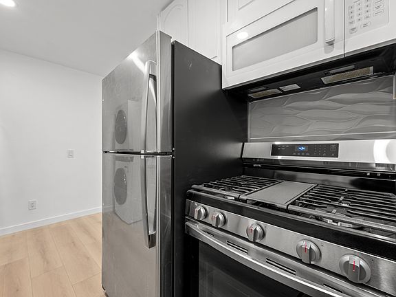 4th image of 4021 Lamont St APT 3
