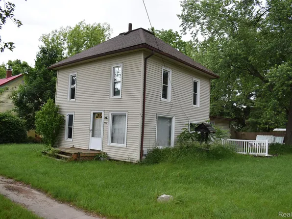 402 N Shiawassee St, Bancroft, MI 48414