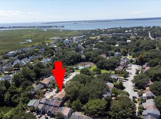 737 Harbor Ln, Mount Pleasant, SC 29464