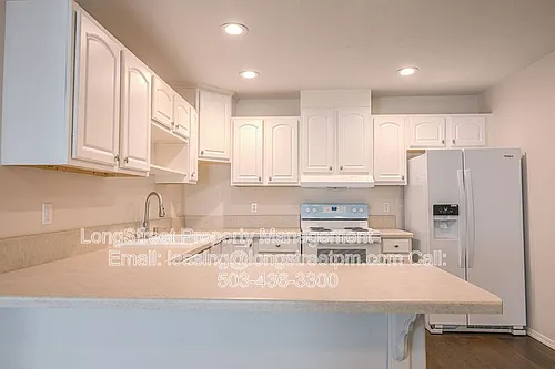 434 NE 176th Ave Photo 1