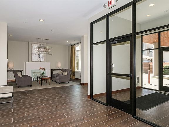 3rd image of 2770 Observatory Ave APT 406