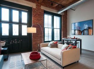 379 Congress St #5, Boston, MA 02210