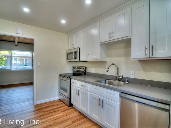 2nd image of 1550 Ebener St Unit 4