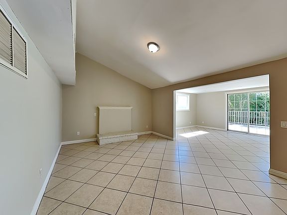 5th image of 13789 Algranti Ave