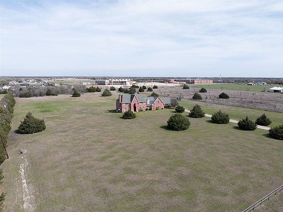 5th image of 9077 Lakeridge Dr