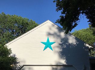 52 Pinoak Dr, Exeter, RI 02822