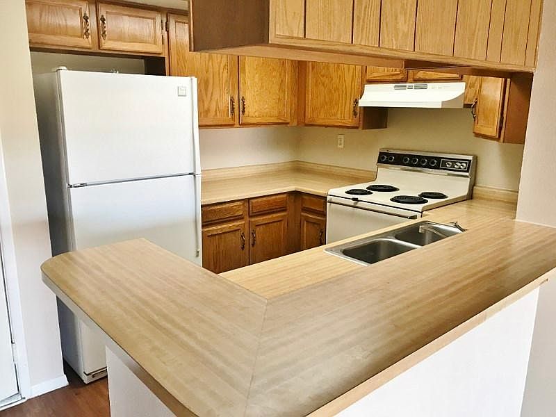 1st image of 540 N May St APT 3118