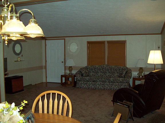 3rd image of 518 Bush Lake Ln