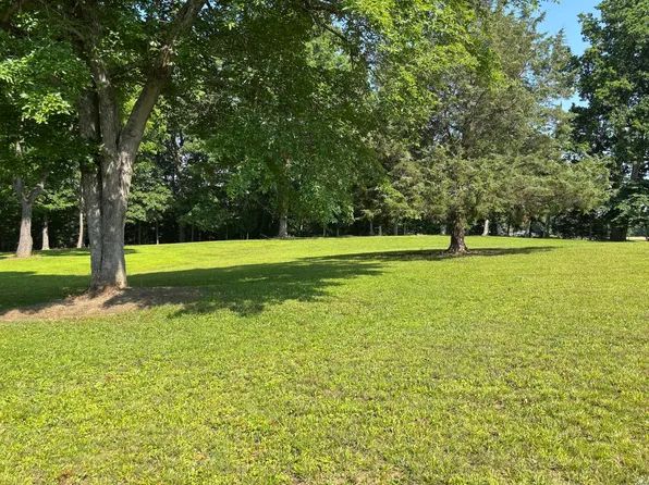 3 Cherry Ln, Jamestown, KY 42629