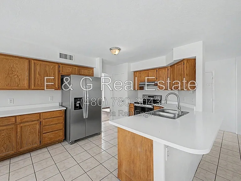 3121 E Wagoner Rd — Photo 11