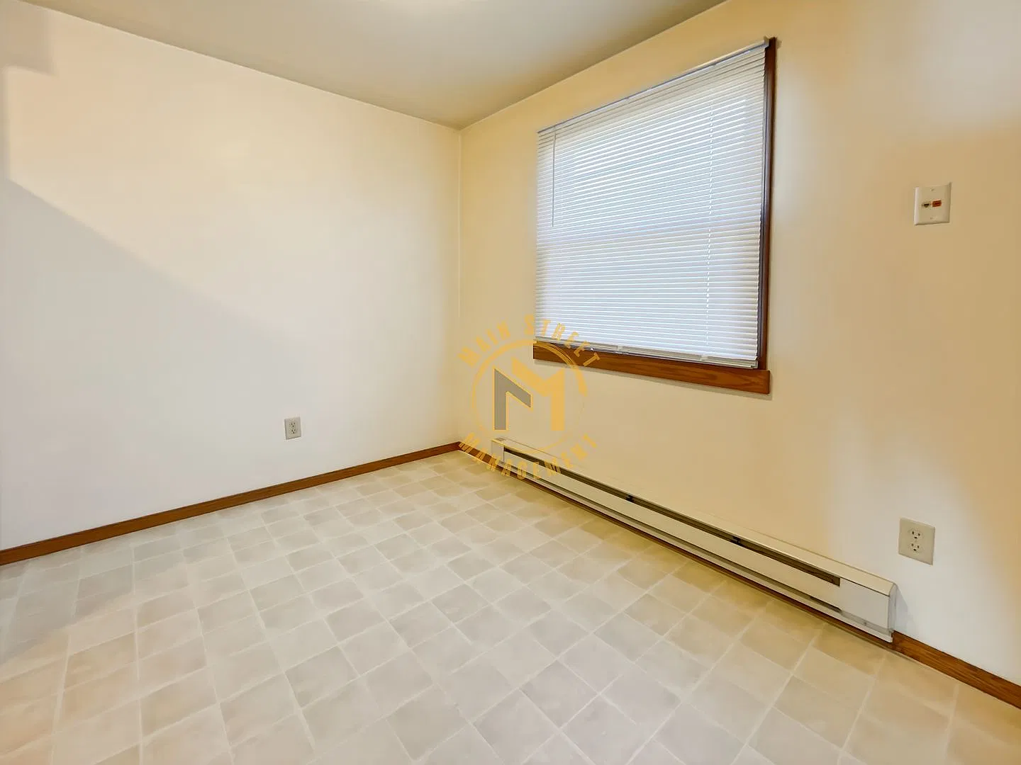 2445 Woodale Ave. — Photo 4