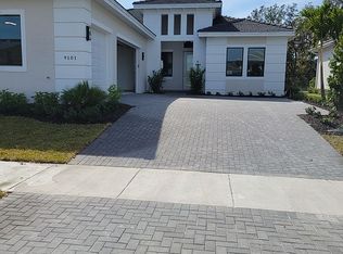9101 Bernini Pl, Sarasota, FL 34240