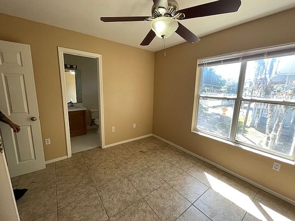 2nd image of 120 NW 8th St APT 1