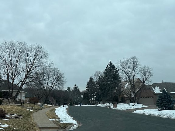 4th image of 7041 Kenmare Dr