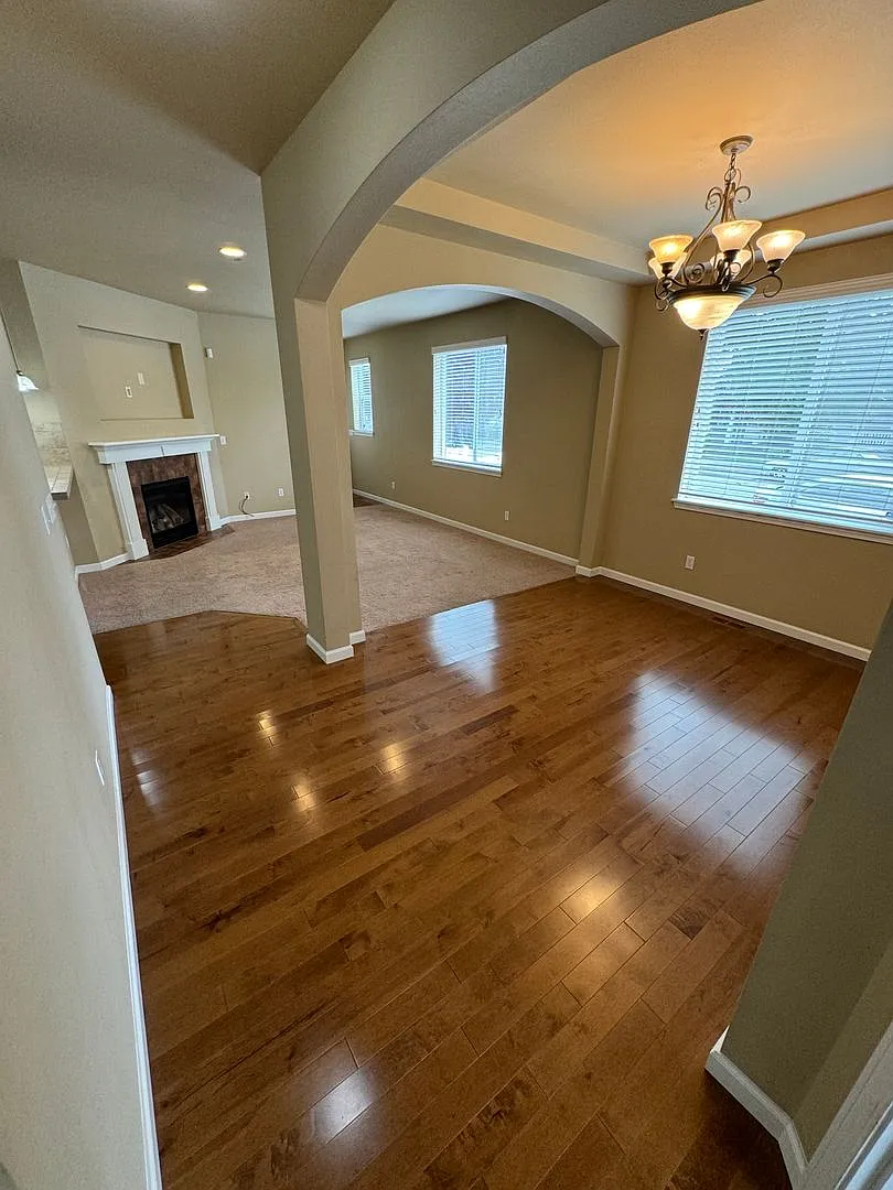 7644 Kodiak Avenue NE — Photo 2