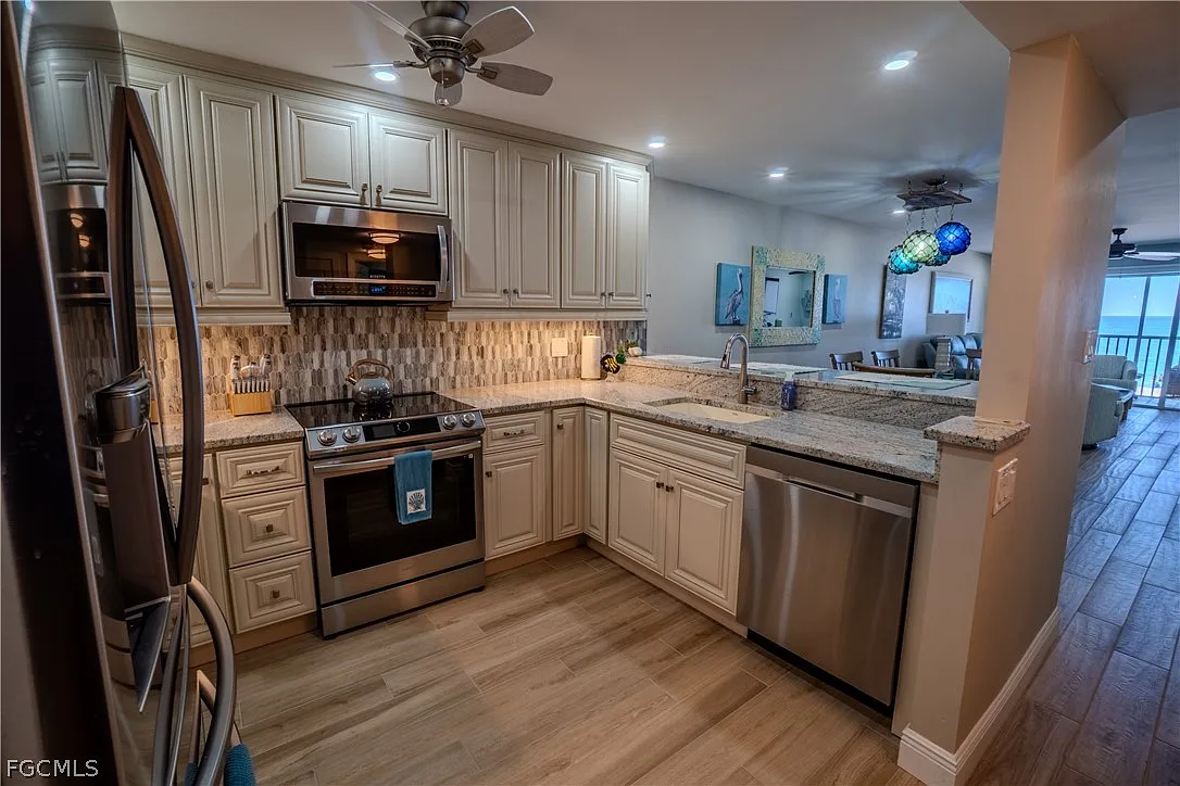 26000 Hickory Blvd — Photo 4