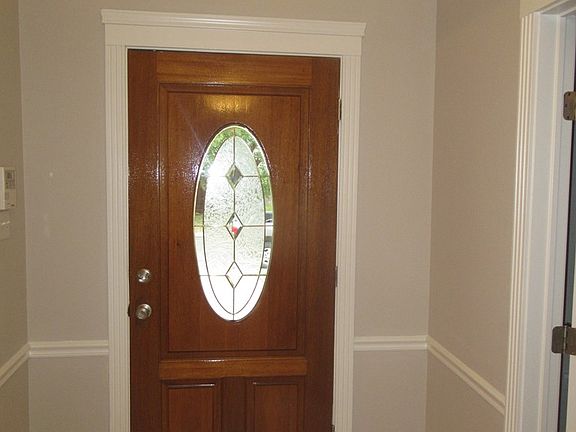 2nd image of 2737 Oak Hills Trl
