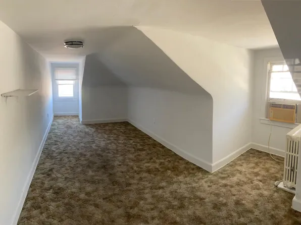 302 Hazle St APT 1, Tamaqua, PA 18252
