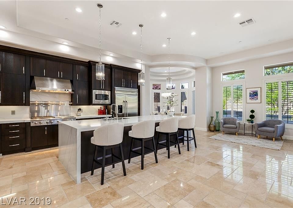1st image of 10 Sankaty Cir