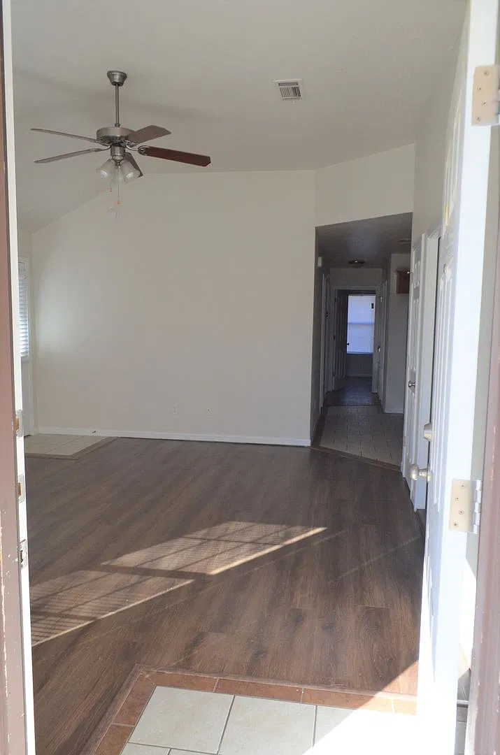2918 Starlight — Photo 3