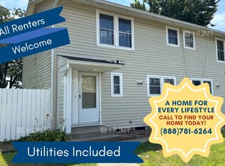 73 Davis Rd, Chicopee, MA 01022