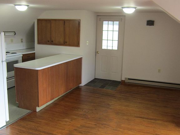 Kitchen/Dining Area
