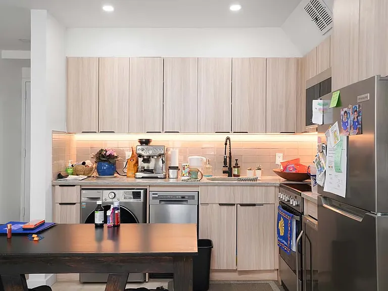 1134 1st Ave #Penthouse 1 — Photo 4