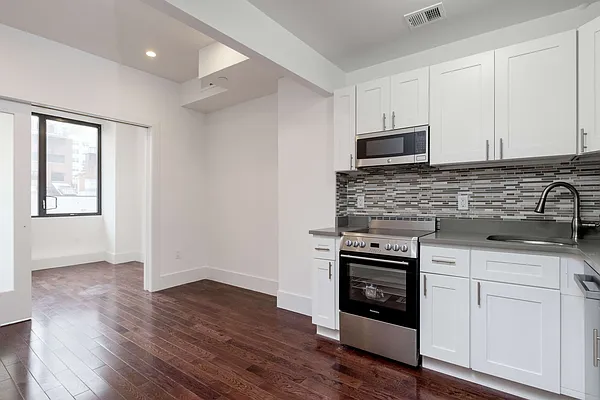 Rented by Compass | media 17