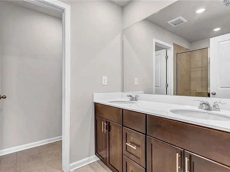 1575 Villageside Ct — Photo 21