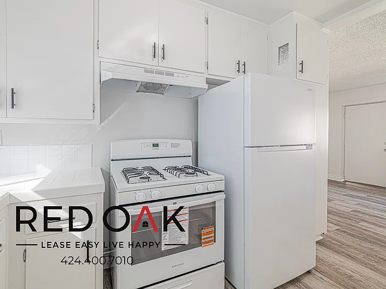 1305 Griffith St #2 — Photo 9
