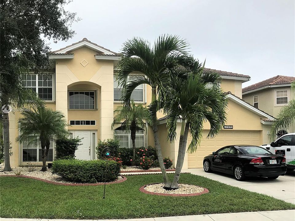 1st image of 12403 Crooked Creek Ln #12403