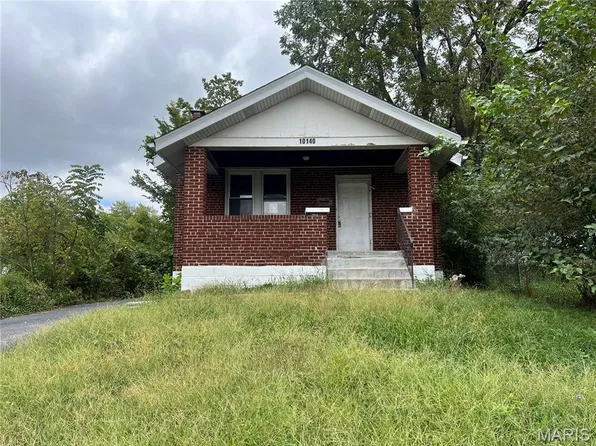 10140 Baron Dr, Saint Louis, MO 63136
