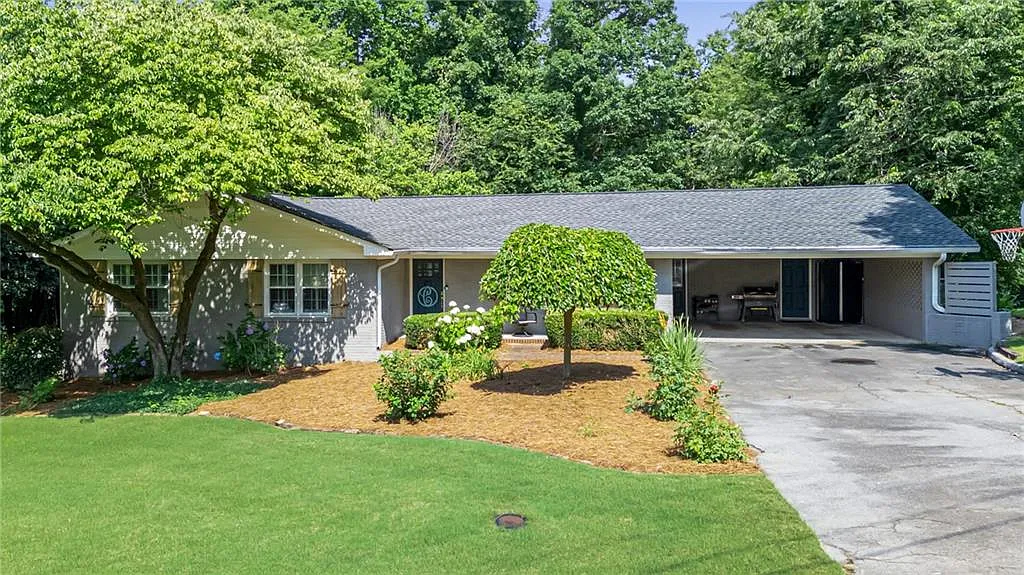 105 Stone Haven Dr photo 1