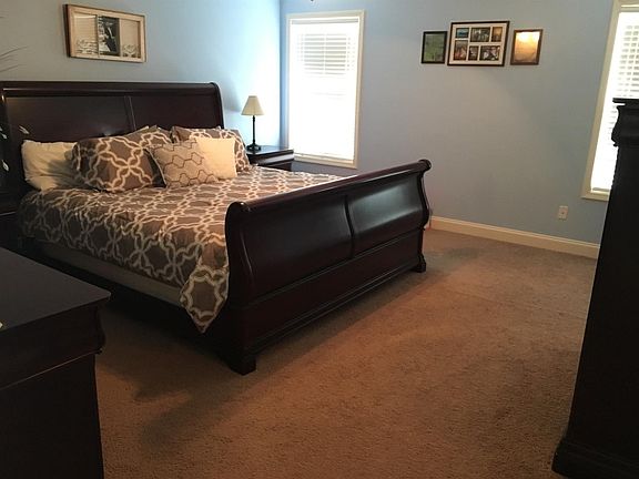 3rd image of 664 Lucille Dr