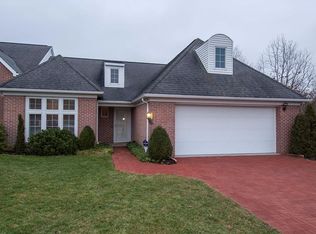 323 Hidden Falls Ct, Pittsburgh, PA