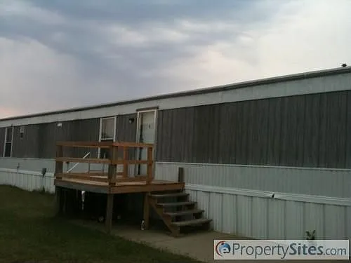 2141 Pacific Dr photo 1