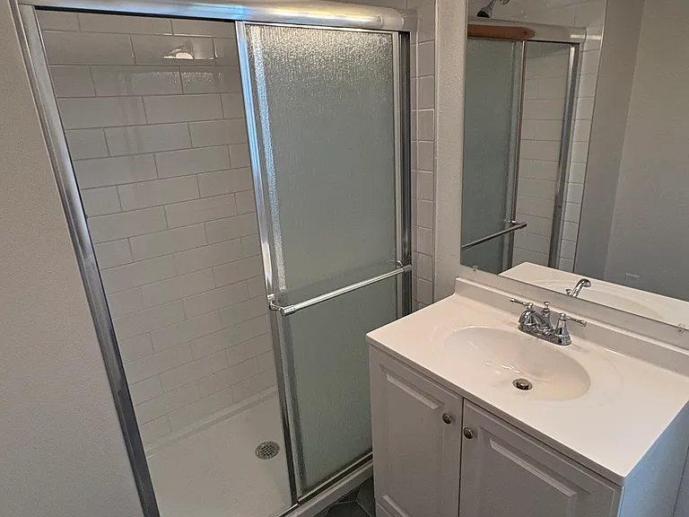 618 E Myrtle St #B — Photo 6