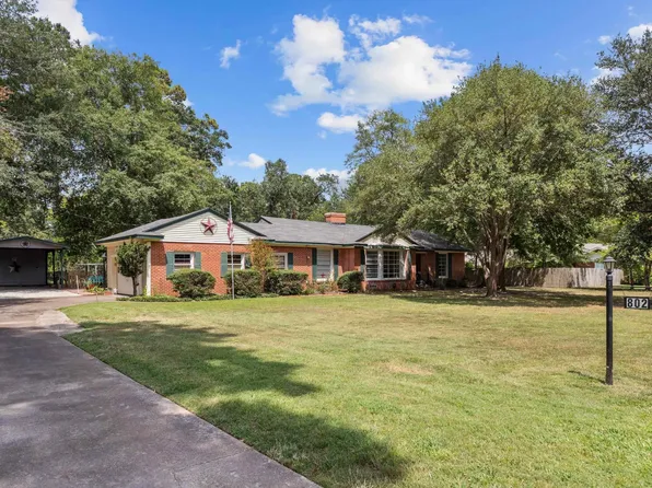 802 Wildbriar Dr, Lufkin, TX 75904